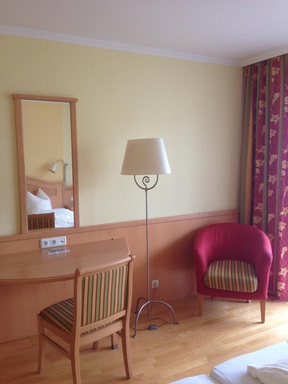 Peterwirt Hotel Бад Митерндорф Стая снимка